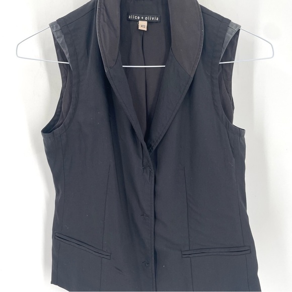 Alice + Olivia Black Sleeveless Wool Silk Blend Tuxedo Button Front Blazer - Picture 2 of 5